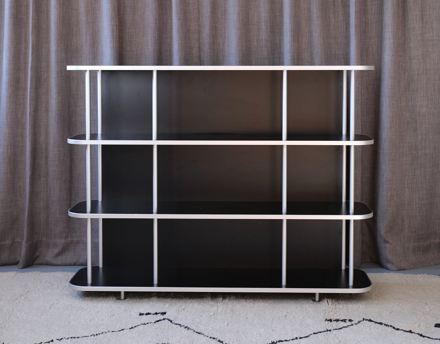 Wogg Scaffali: WOGG 18 Classicboard Sideboard – Usato da Bern venduto da Zmodern_CON 5