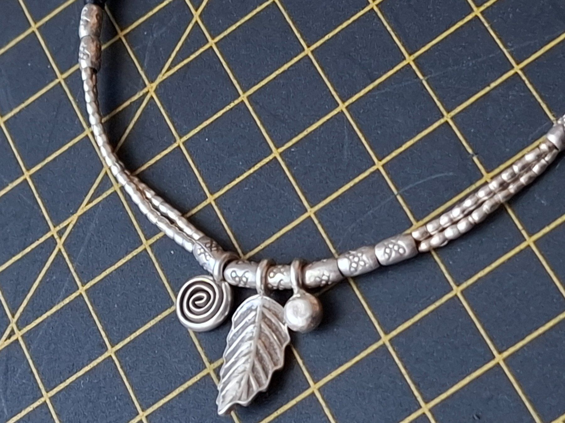 Bracciali & Braccialetti: Armband mit Silber – Usato da Zwieselberg venduto da Halifaxmendusli 6