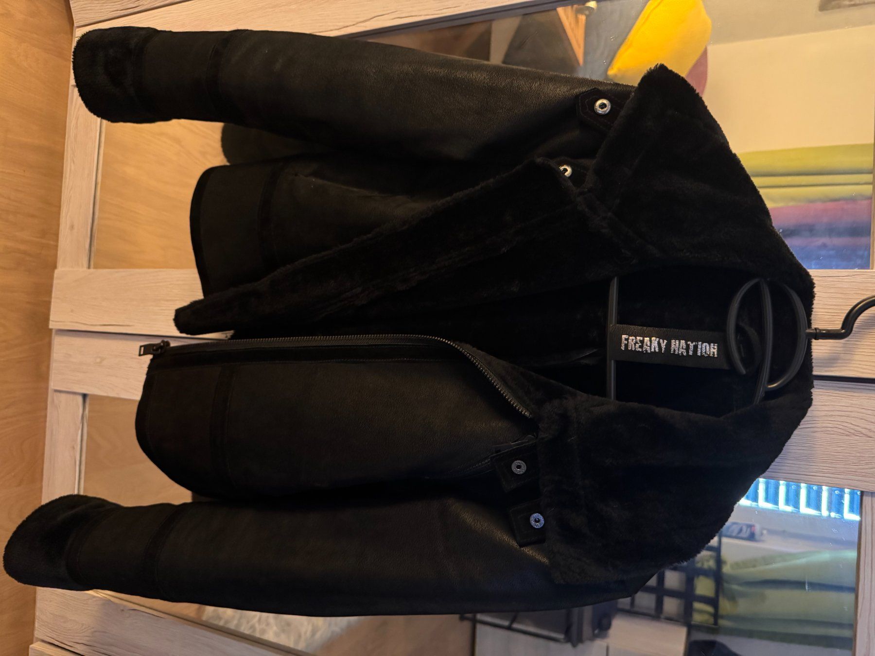 Giacche: Schwarze Winterjacke – Usato da Bülach venduto da Himmel7