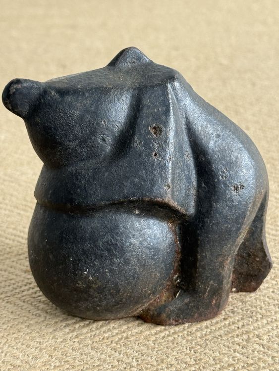 Antike Bronzeskulptur, Ca. 16 Cm Hoch Siegniert In  Produktbild-Vorschau 2