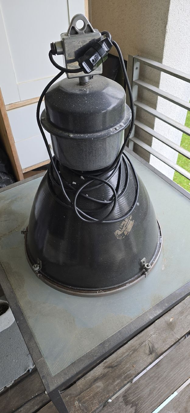 Kronleuchter & Deckenlampen: Industrielampe Deckenlampe Typ 25 400 220V – Gebraucht aus Basel von Jcva 6