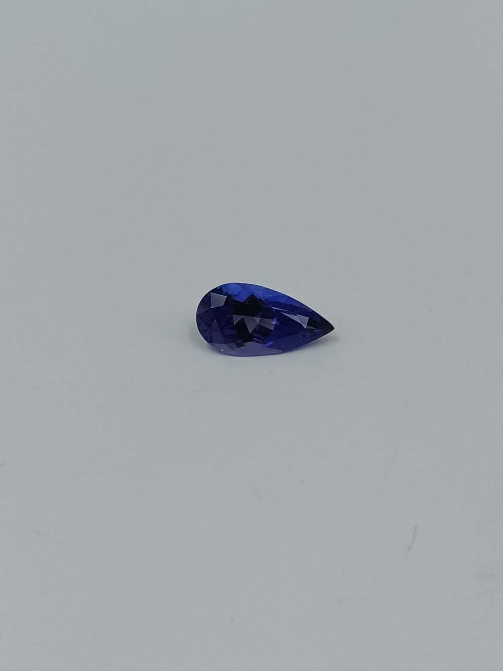 Pietre preziose: 1 LEUCHTENDER TANSANIT, 6.17 CT. – Usato da Luzern venduto da EdiGem 4