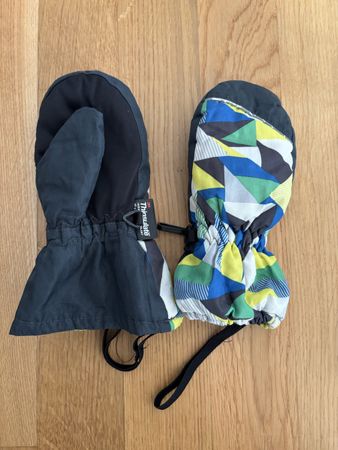 Kids winter / snow gloves (3-4y)