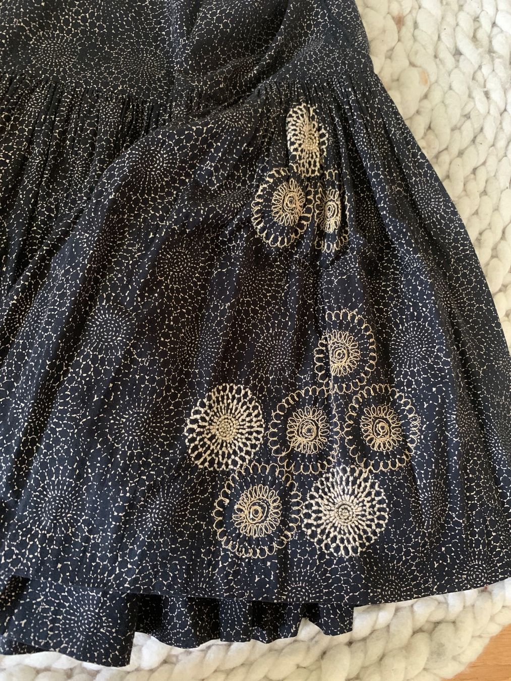 Gonne: gemusterter Jupe Gr. 38 von Essentiel – Usato da Richterswil venduto da Moii89 5