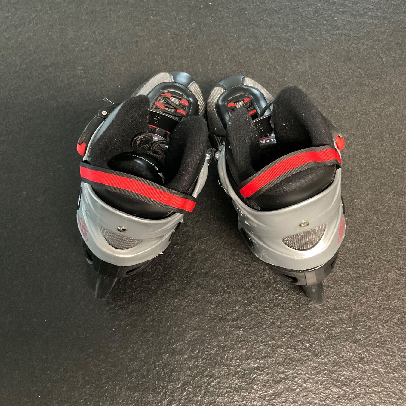 Pattini da ghiaccio: EXTEND Dragon Junior Schlittschuhe – Usato da Visp venduto da I.G.-1909- 2