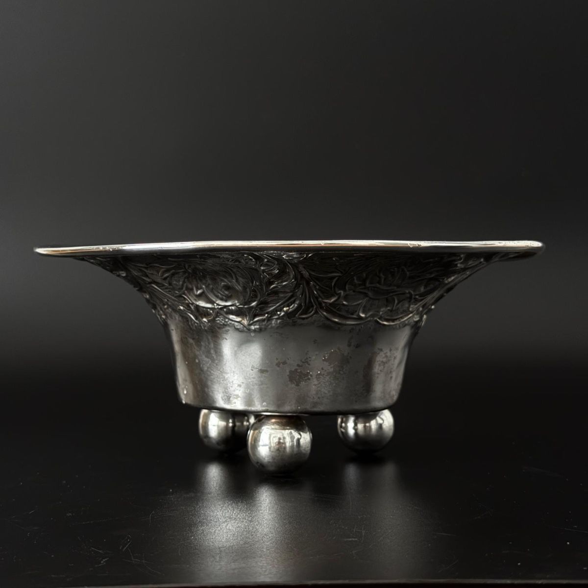 Schalen: Versilberte Schale auf Kugelfüsse – Gebraucht aus Luzern von downtonabbey 5