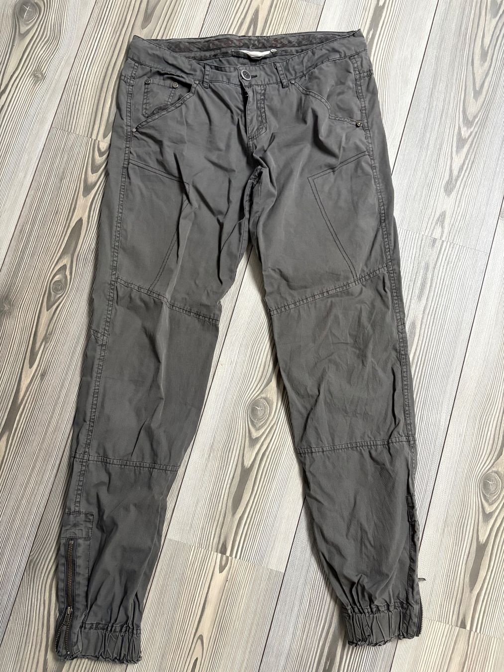 Nile Pantaloni: Leichte Hose von Nile – Usato da Selzach venduto da Leon21