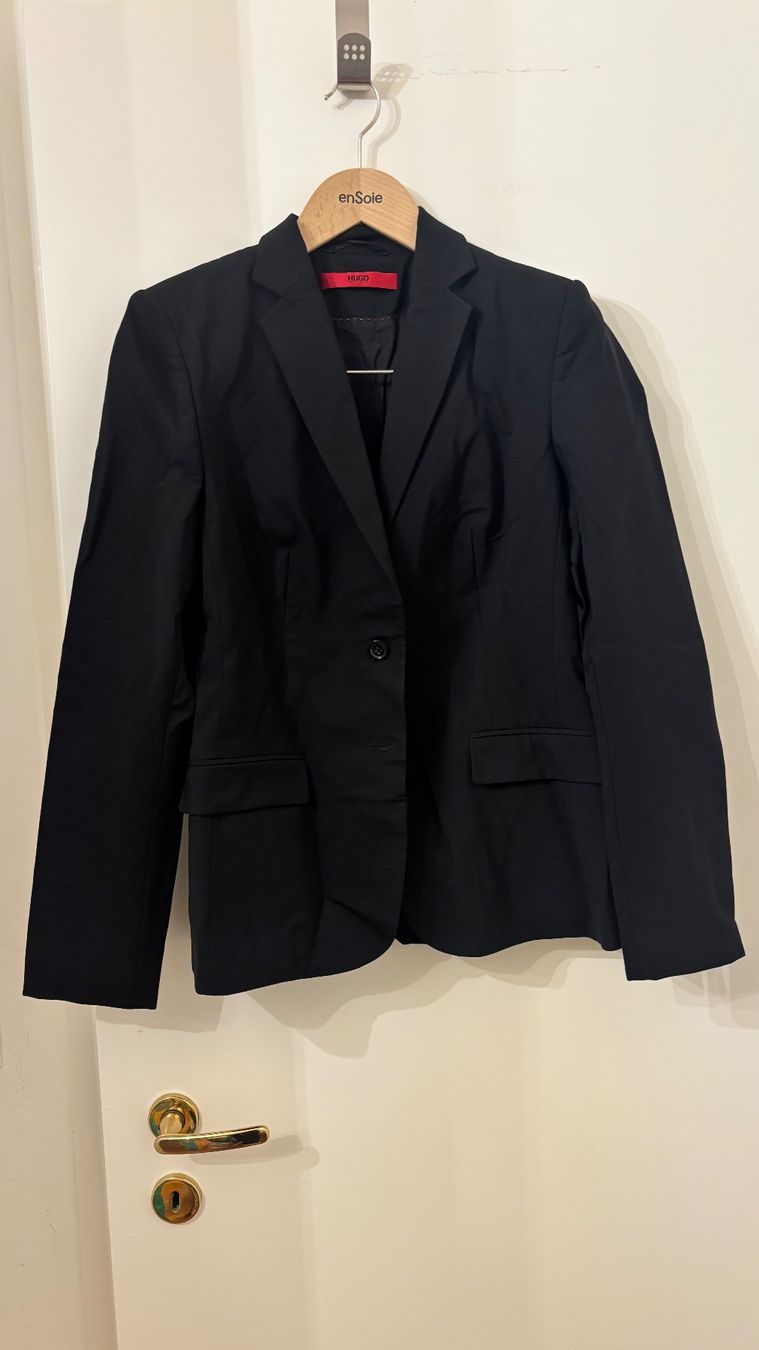 Hugo Boss Anzüge & Kostüme: Hugo Boss Hosenanzug – Gebraucht aus Uitikon Waldegg von Thefateofophelia 1