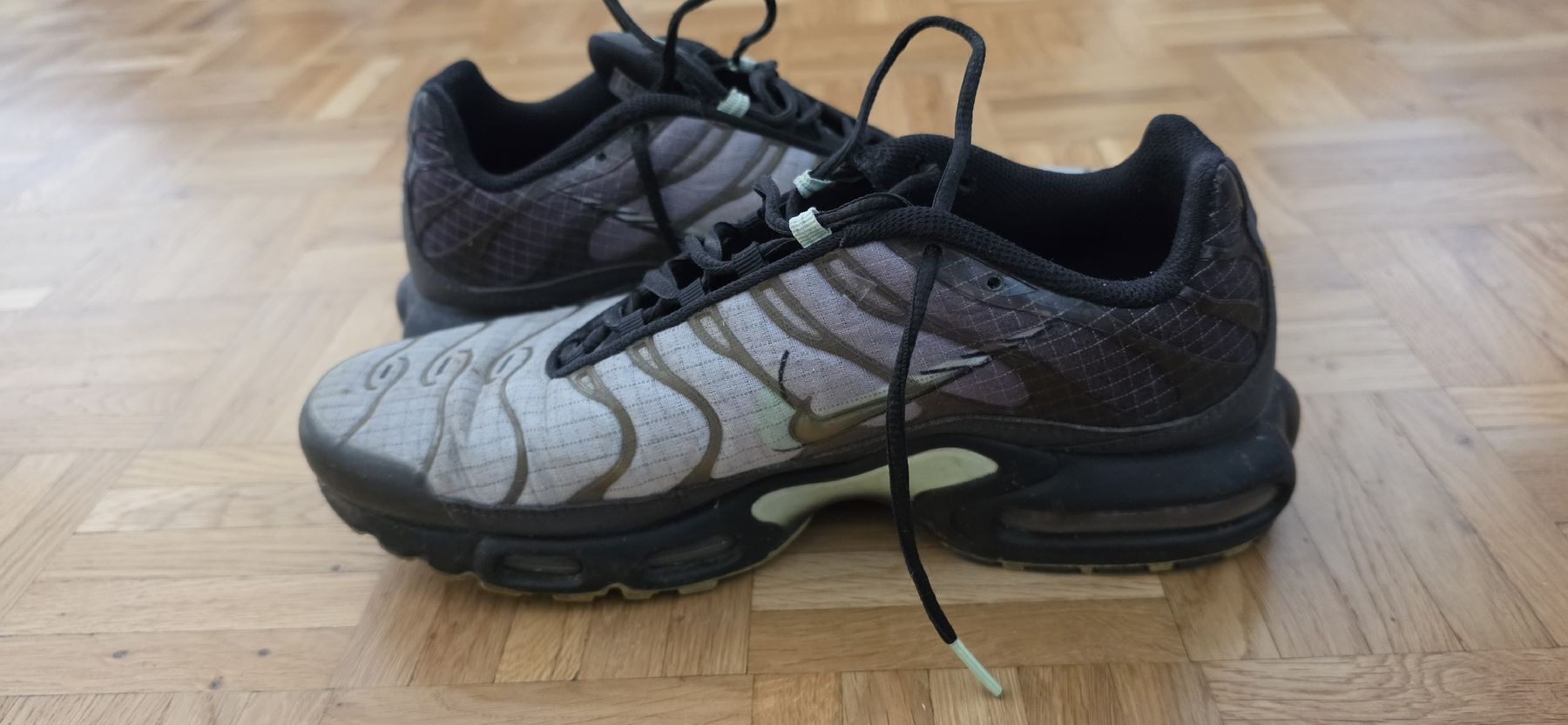 Nike Herrenschuhe: nike tn 45 – Gebraucht aus Lausanne von Ari-92 1