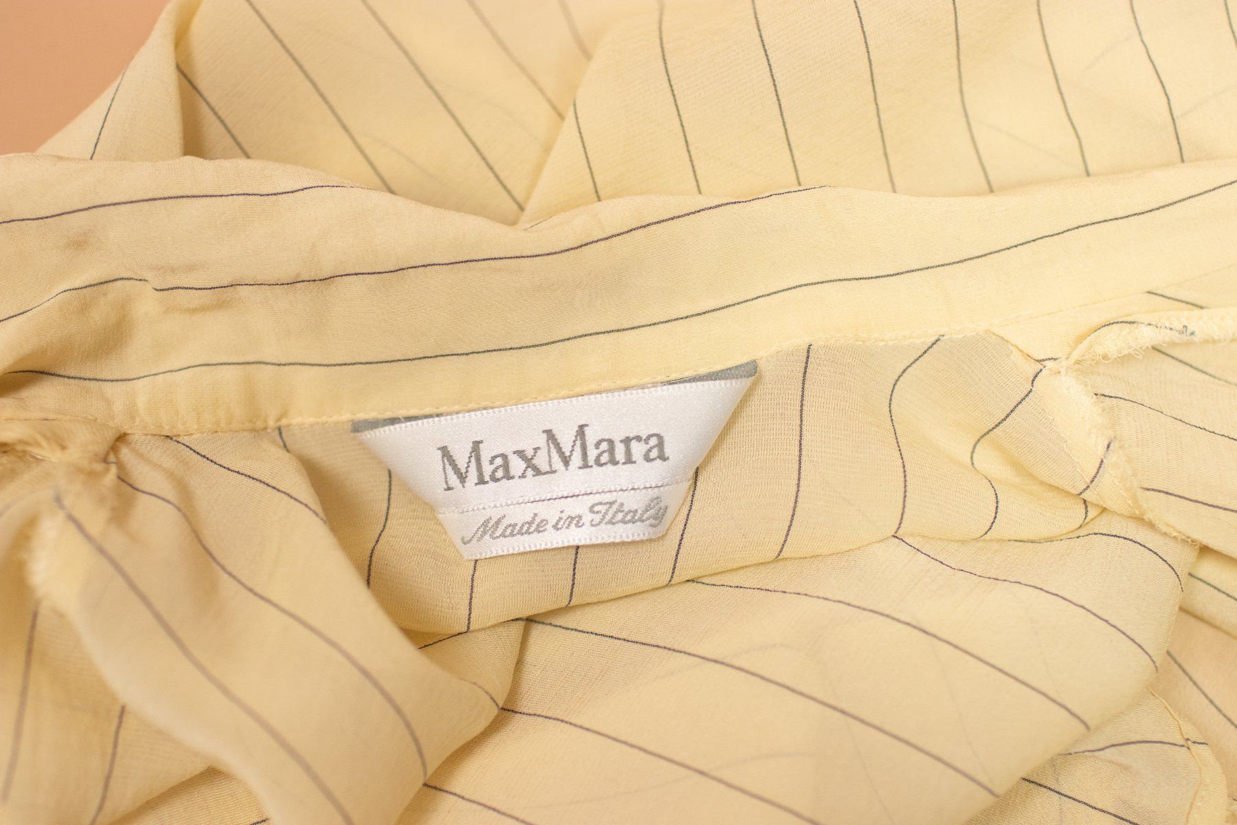 Max Mara Blusen: MAX MARA White Silk Blouse - Size S – Gebraucht aus Hombrechtikon von BAZ-Vintage 6
