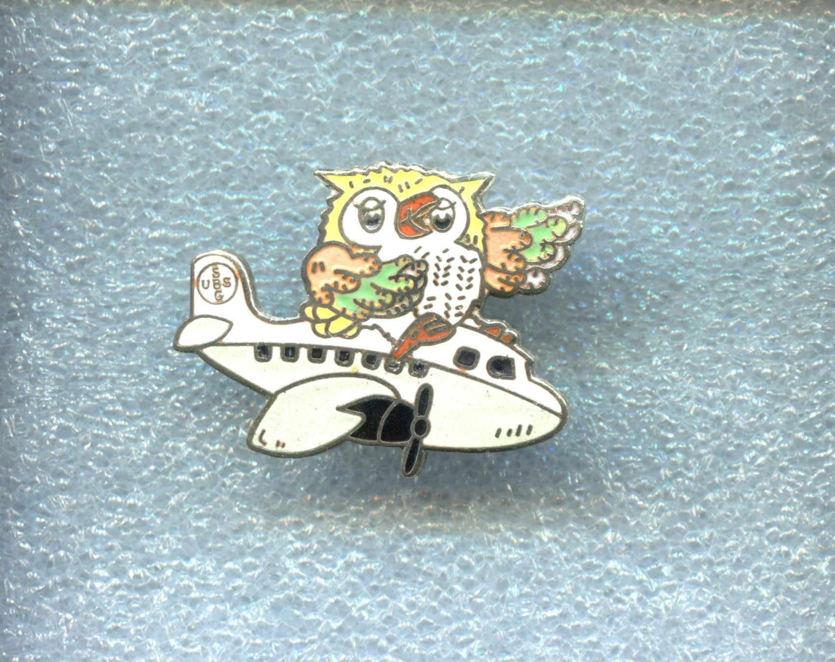 Placchette & Badge: UBS Bank  EULE  FLUGZEUG – Usato da Winterthur venduto da Sammleroase