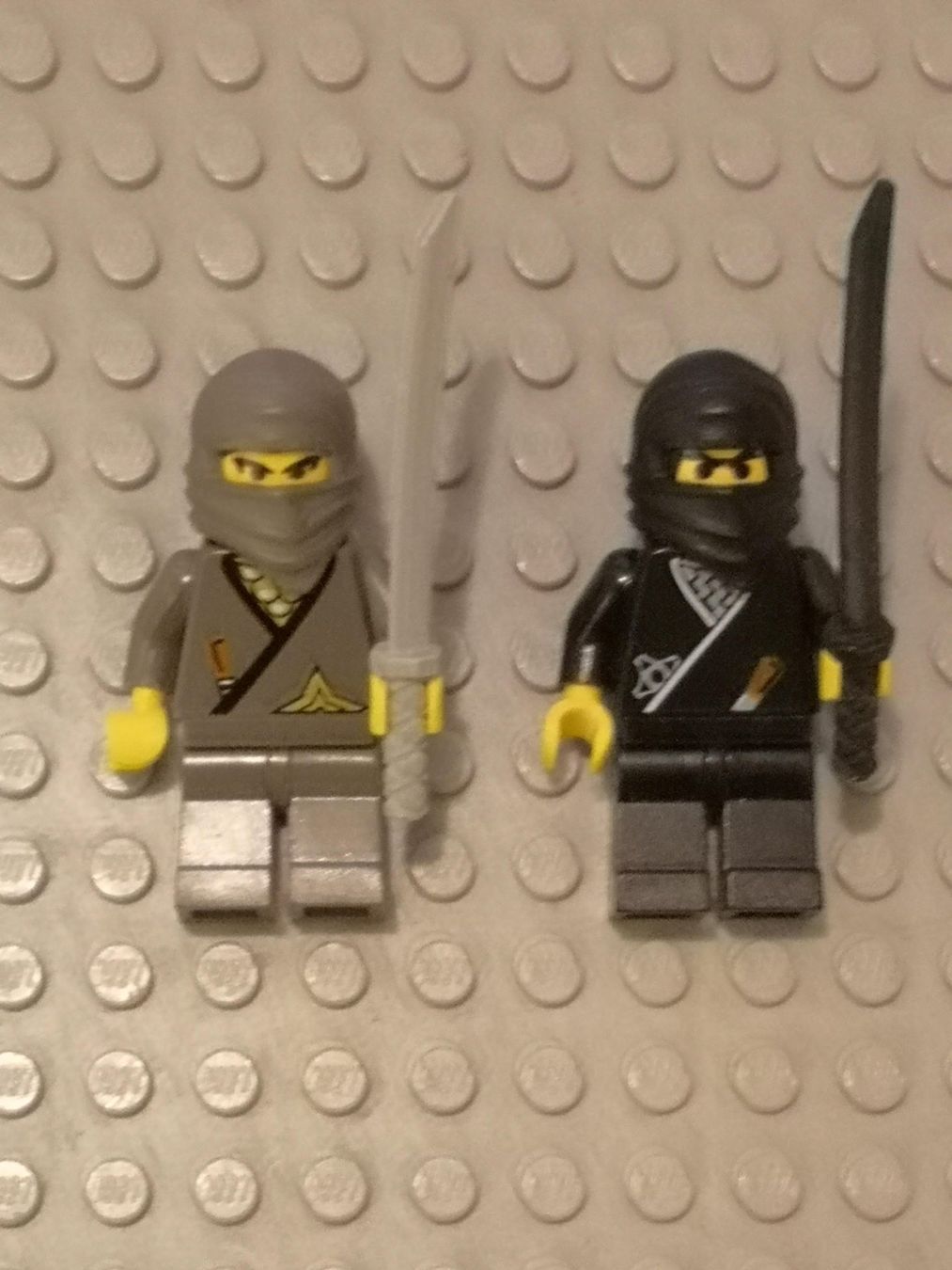 Lego Giocattoli: 2 LEGO Ninja-Figuren zu verkaufen. – Usato da Goldau venduto da MacPad