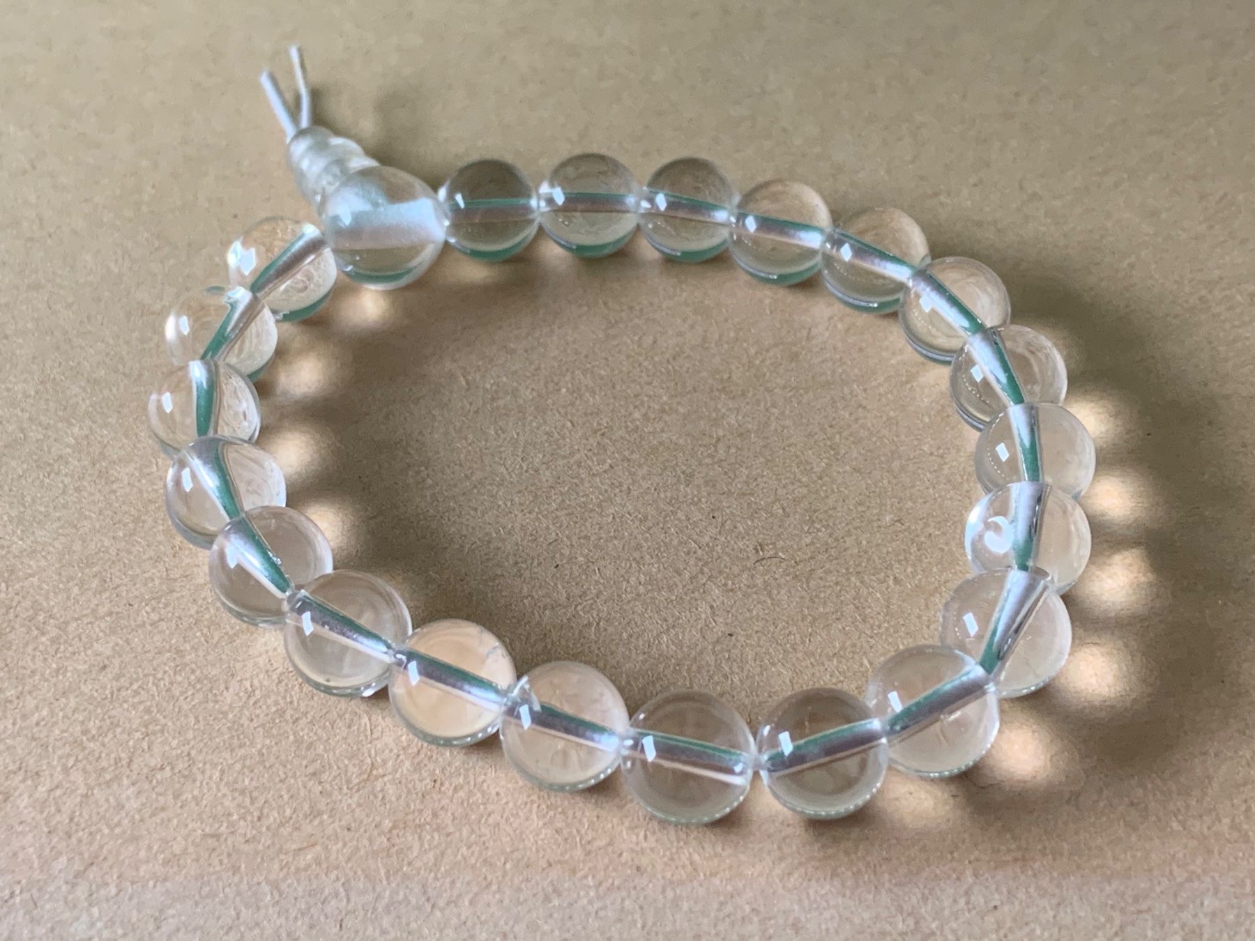Bracciali & Braccialetti: 2weisse Armbänder / gummizug Transparent – Usato da Dittingen venduto da Bijoubelle 4