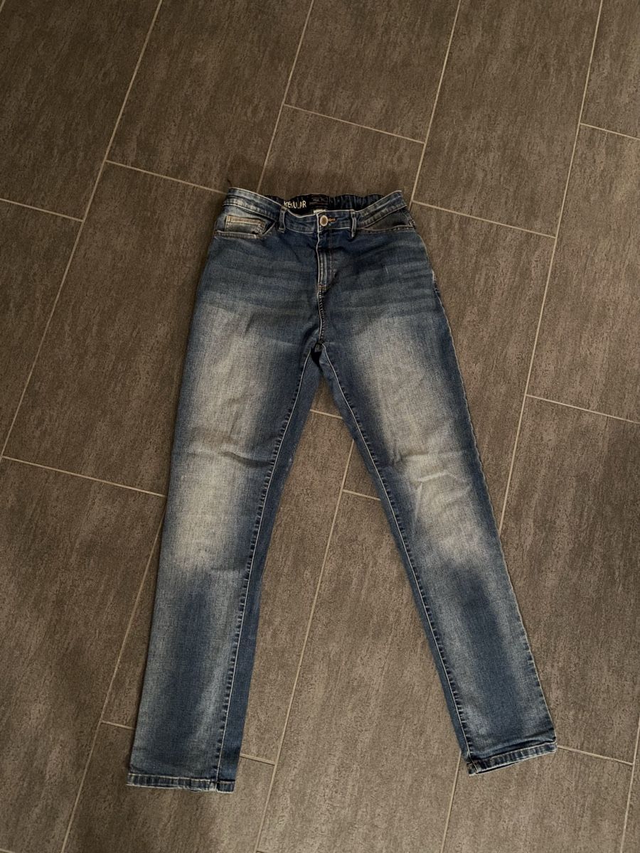 Next Pantaloni: Next Jeans Regular Fit Gr. 176 – Usato da Zürich venduto da pluto124