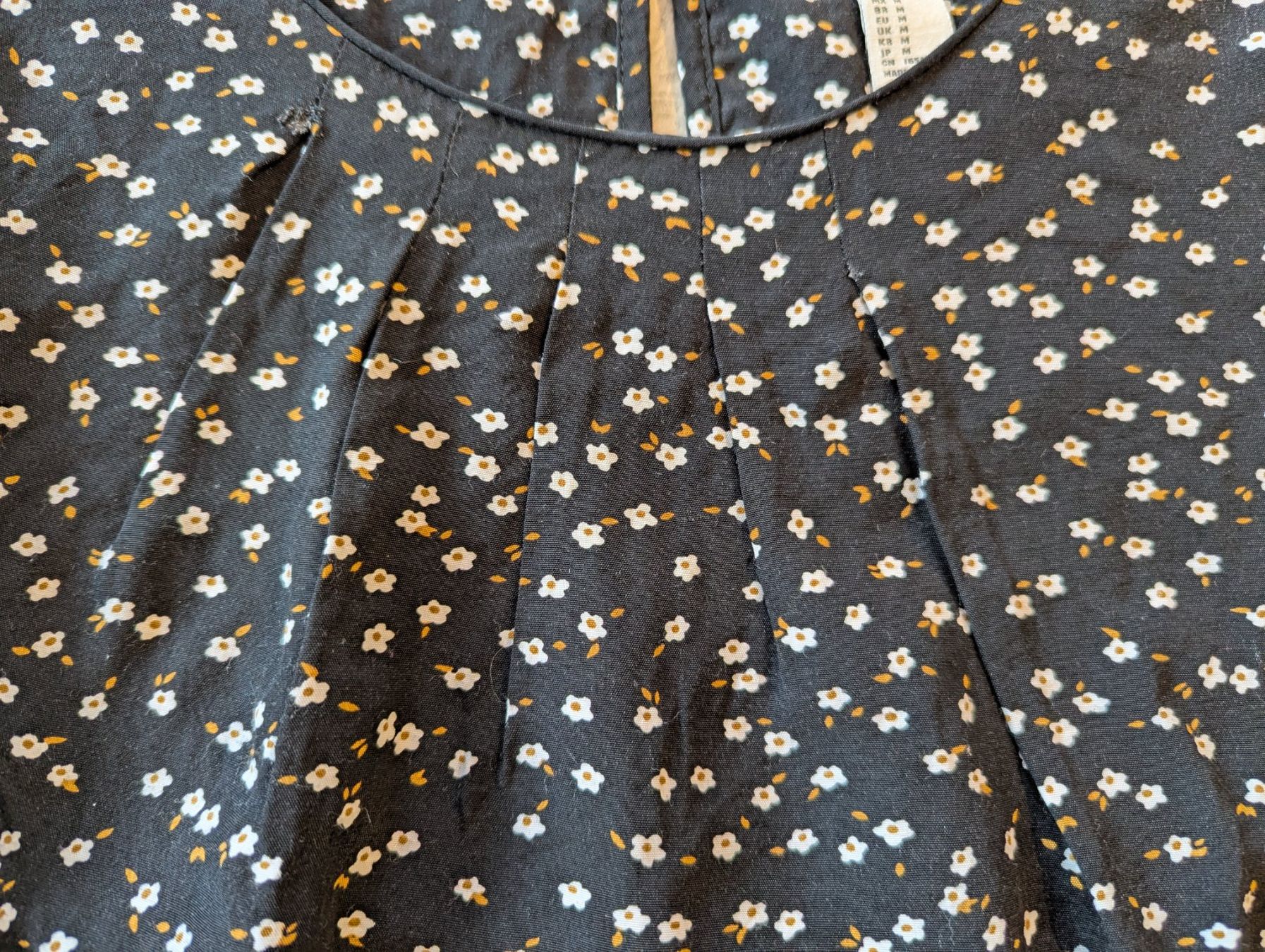 Camicette: Forever21 Bluse, schwarz geblümt Gr. M/36 – Difettoso da Goldingen venduto da YouAreMySunshine 2