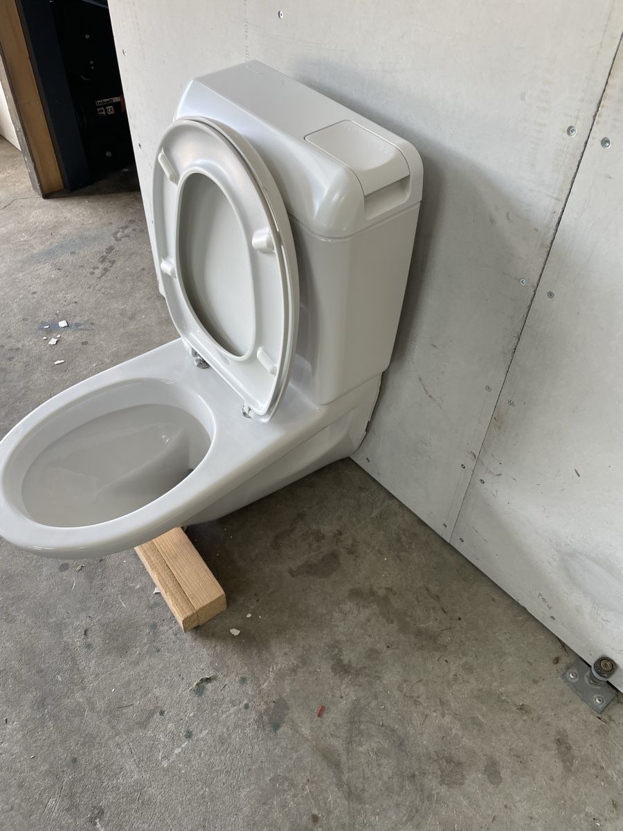 Geberit WC: Wand WC  – Usato da Huttwil venduto da boumi06 4