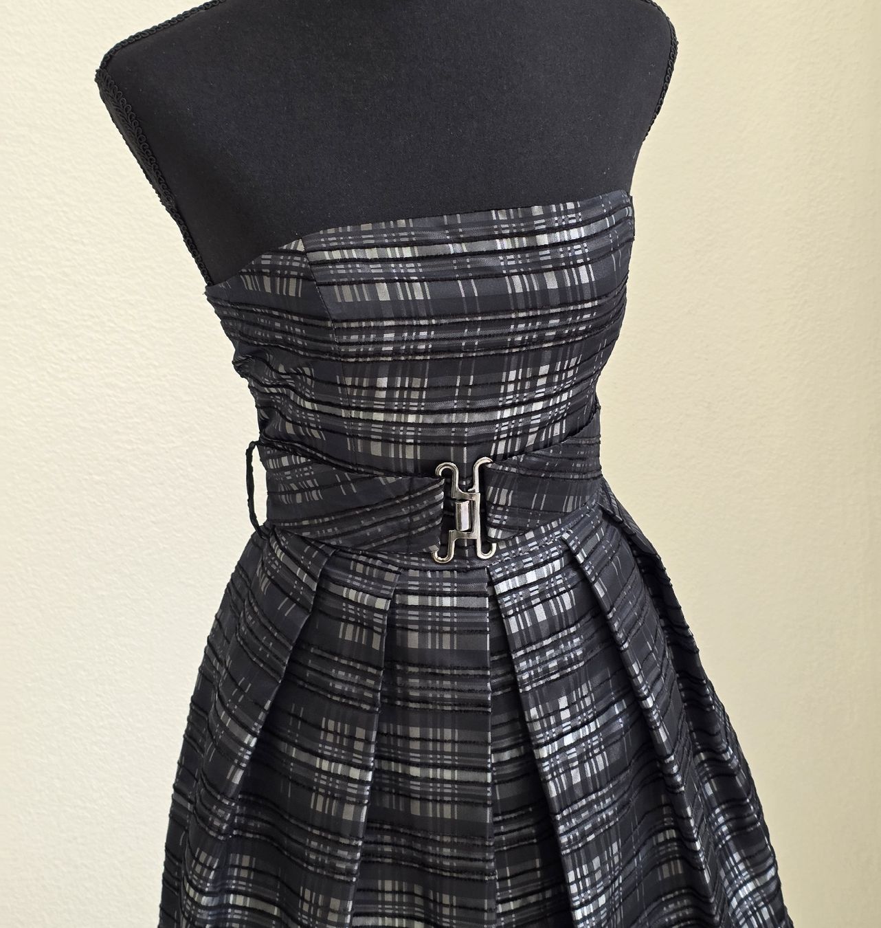 Zara Vestiti: Zara Basic Kleid, XS, Trägerlos, Karomuster, Sommer Hit! – Nuovo (secondo la descrizione) da Rheinsulz venduto da Gilea 1