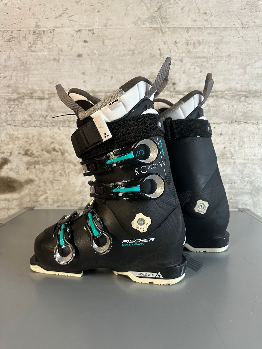 Fischer Scarpe da uomo: Fischer Skischuhe 23.5 / Gr. 37 – Usato da Emmenbrücke venduto da karkarkar 3