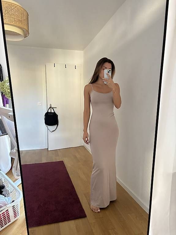 Kleider: Maxikleid beige – Gebraucht aus Bern von Milie.Lou