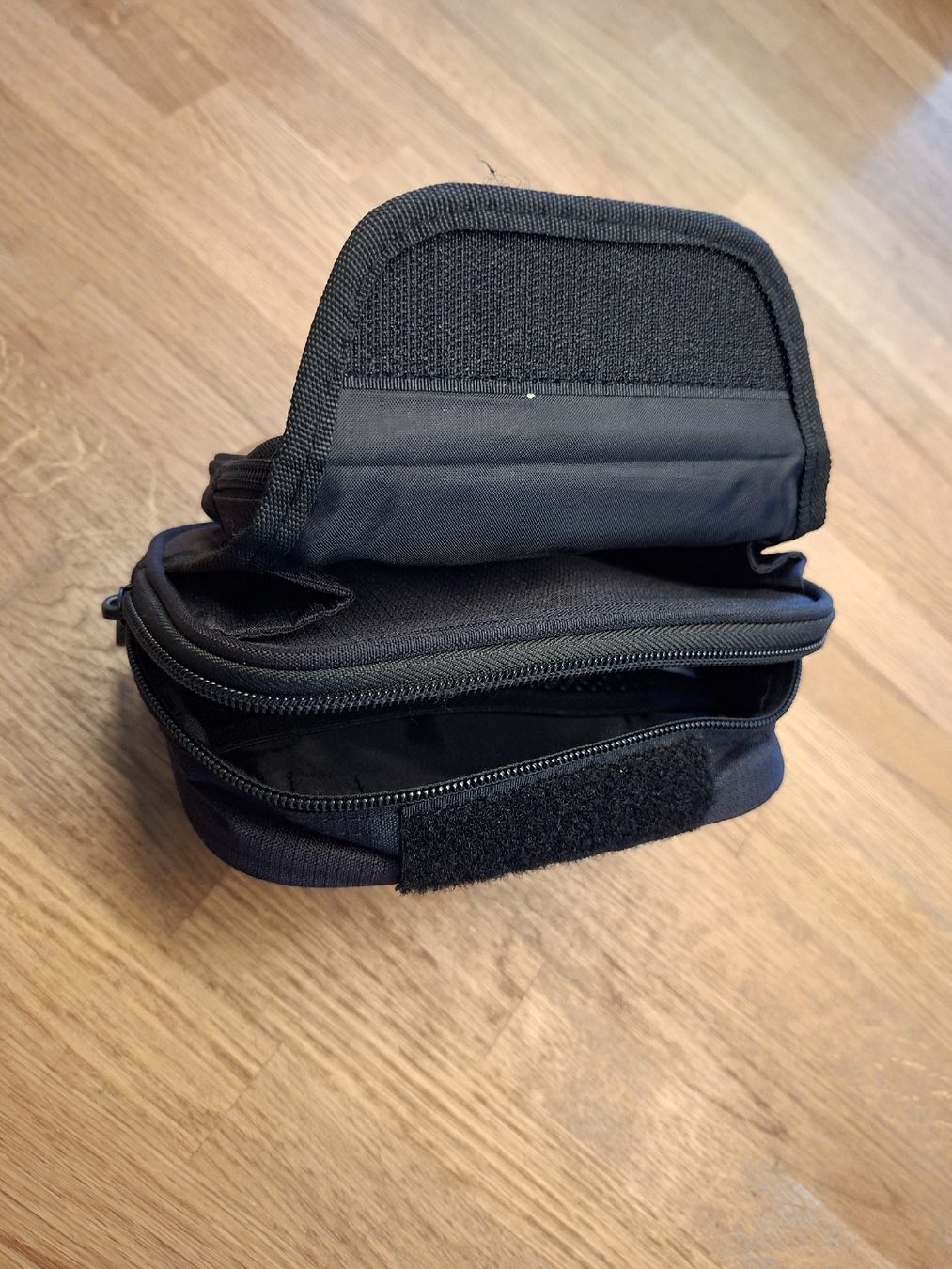 Held Borse: Motorrad-Tasche mit Handyfach, mot starken Magneten – Usato da Oberrohrdorf venduto da Ginaja 2