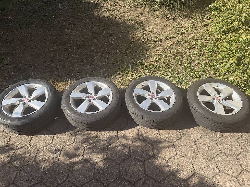Pneus & Roues: Sommerreifen komplett – D'occasion à Oftringen par roy_j87t