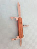 Taschenmesser VICTORINOX Keep inspiring Holzgriff