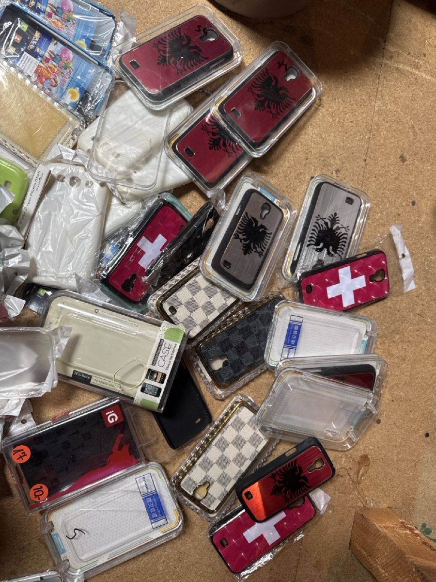 Covers & Schutzfolien: Restposten 3 Samsung verschiedene hülle – Neu und originalverpackt aus winterthur von ds09061 2