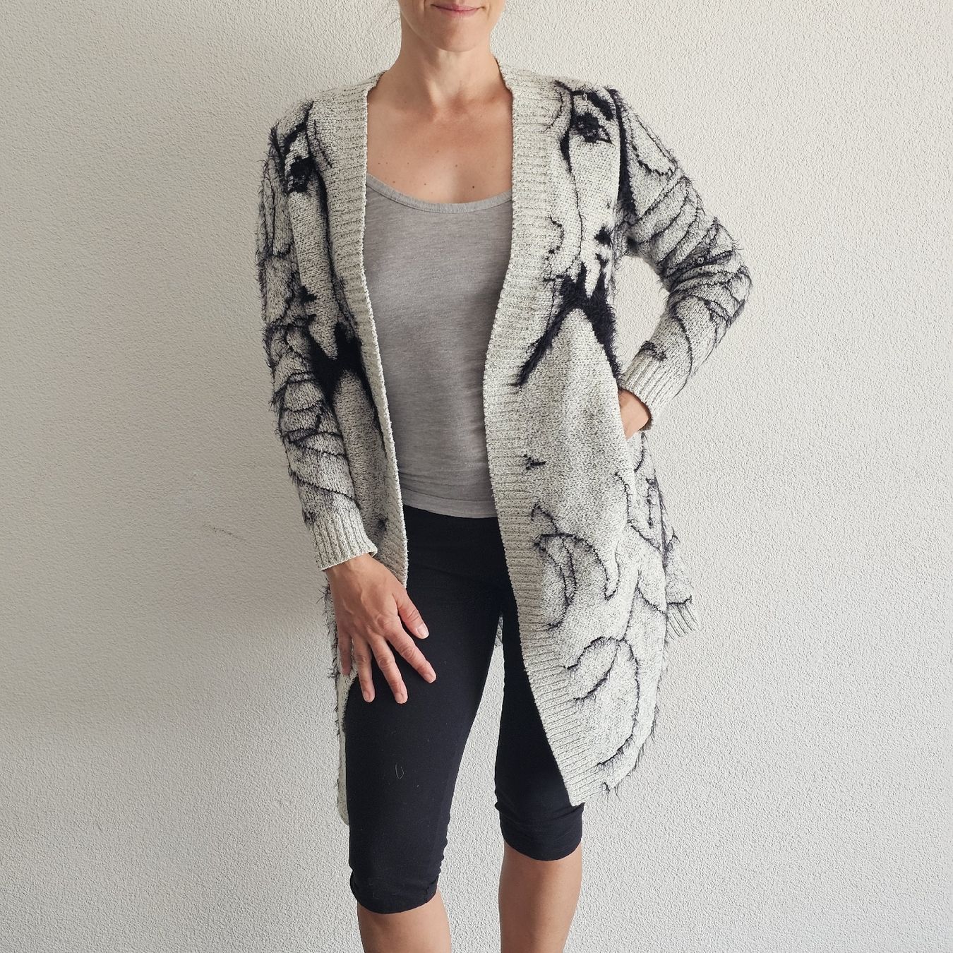 Giacche: Cosy Cardigan, Grey with unique Pattern, Size Medium. – Nuovo (secondo la descrizione) da Matten b. Interl venduto da Vanilla8