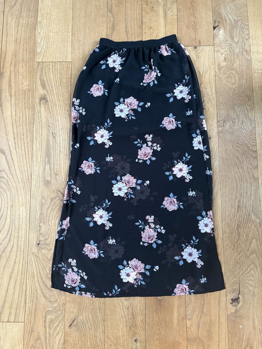 H&M Gonne: Leichter Sommerrock, Grösse 36, Blumenmuster – Usato da Frauenfeld venduto da lin_77m9