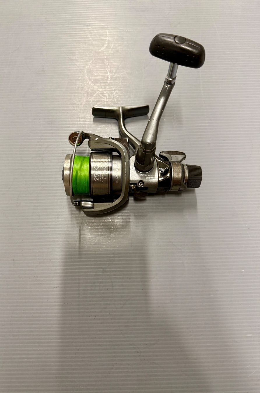 Shimano Tambours & Moulinets: Shimano Twin Power 2500gr – D'occasion à Trimbach par duri..