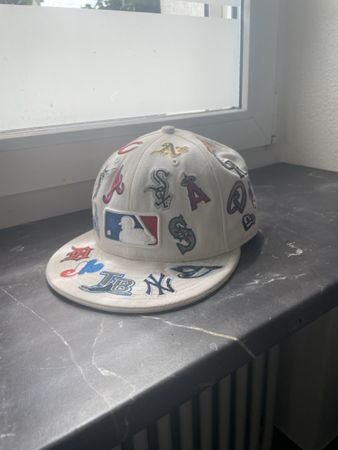 Baseball Cap mit vielen Logos, Grösse 59, Sommer 2023