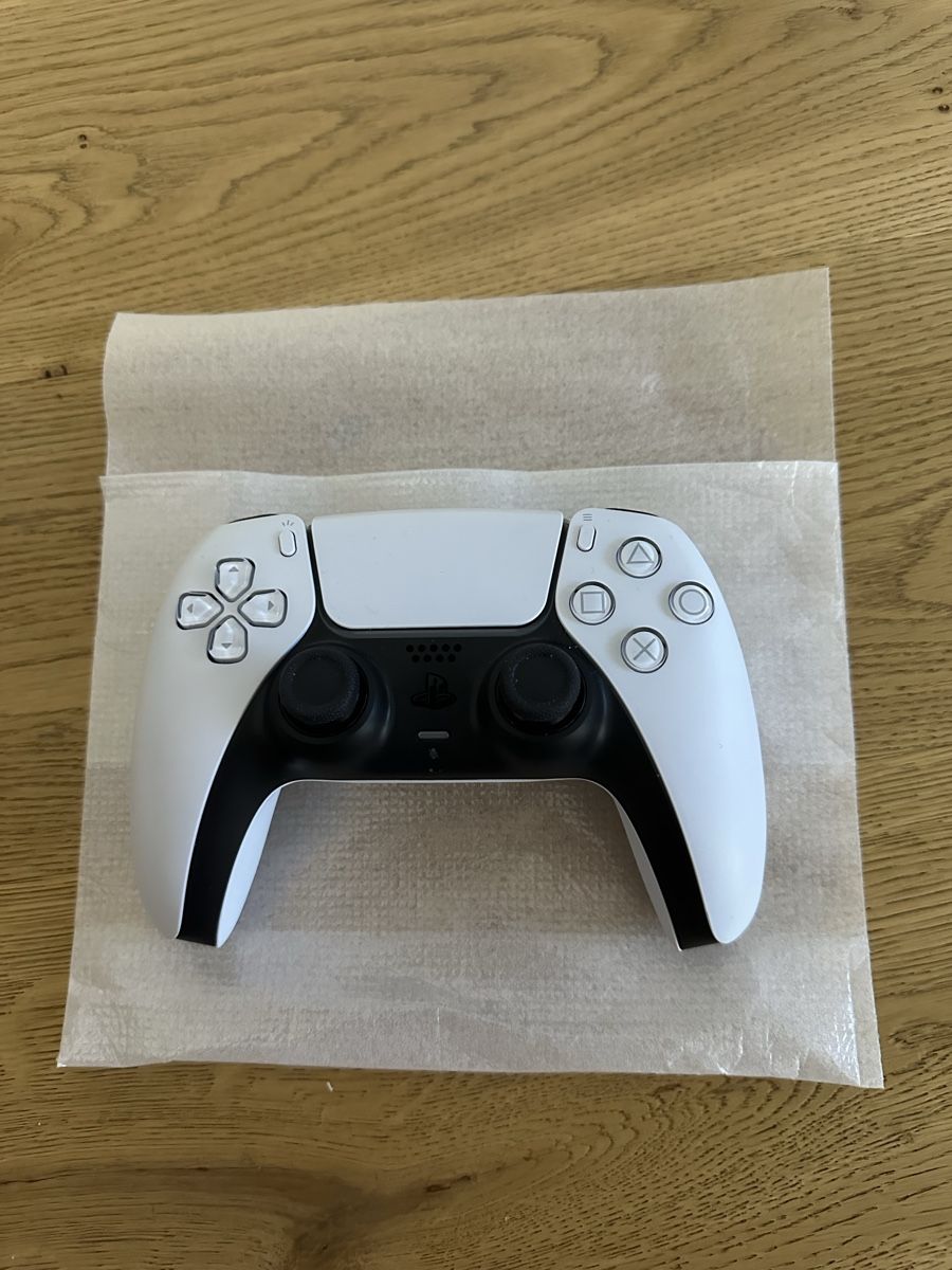 Sony Console: Sony Playstation 5 Disk Edition 825GB – Usato da Niederglatt ZH venduto da C3RB 1