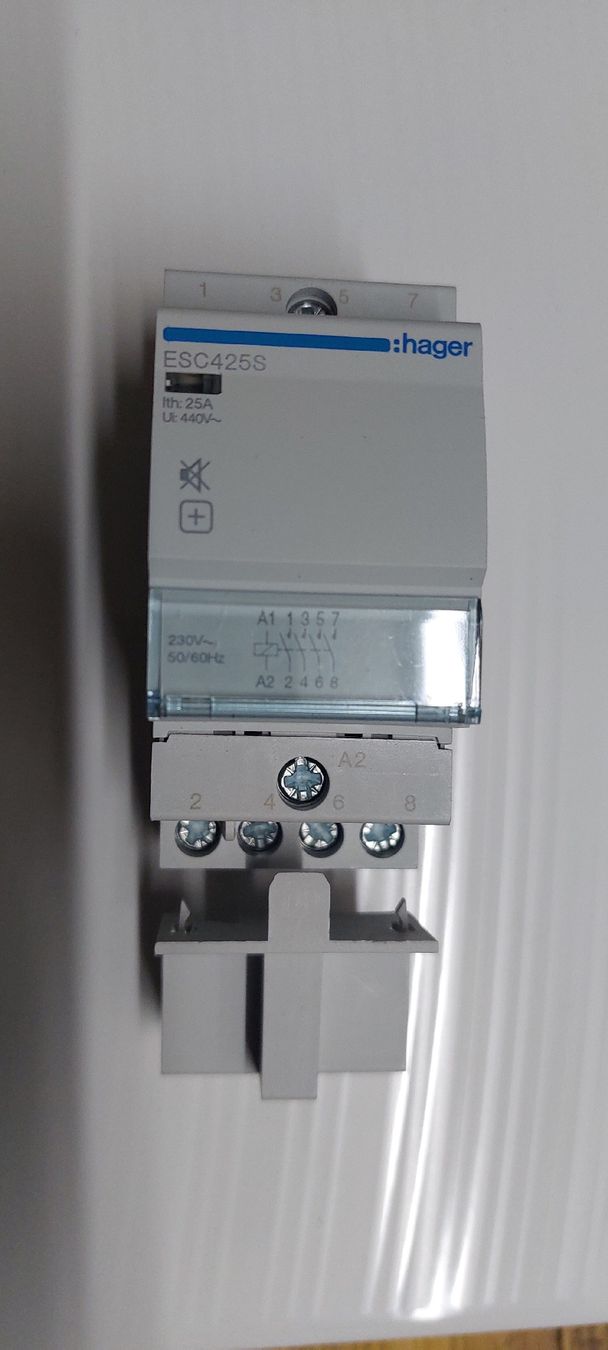 Hager Componenti elettronici: Schütz brummfrei – Nuovo e nell'imballaggio originale da Tägerwilen venduto da Otuan 2
