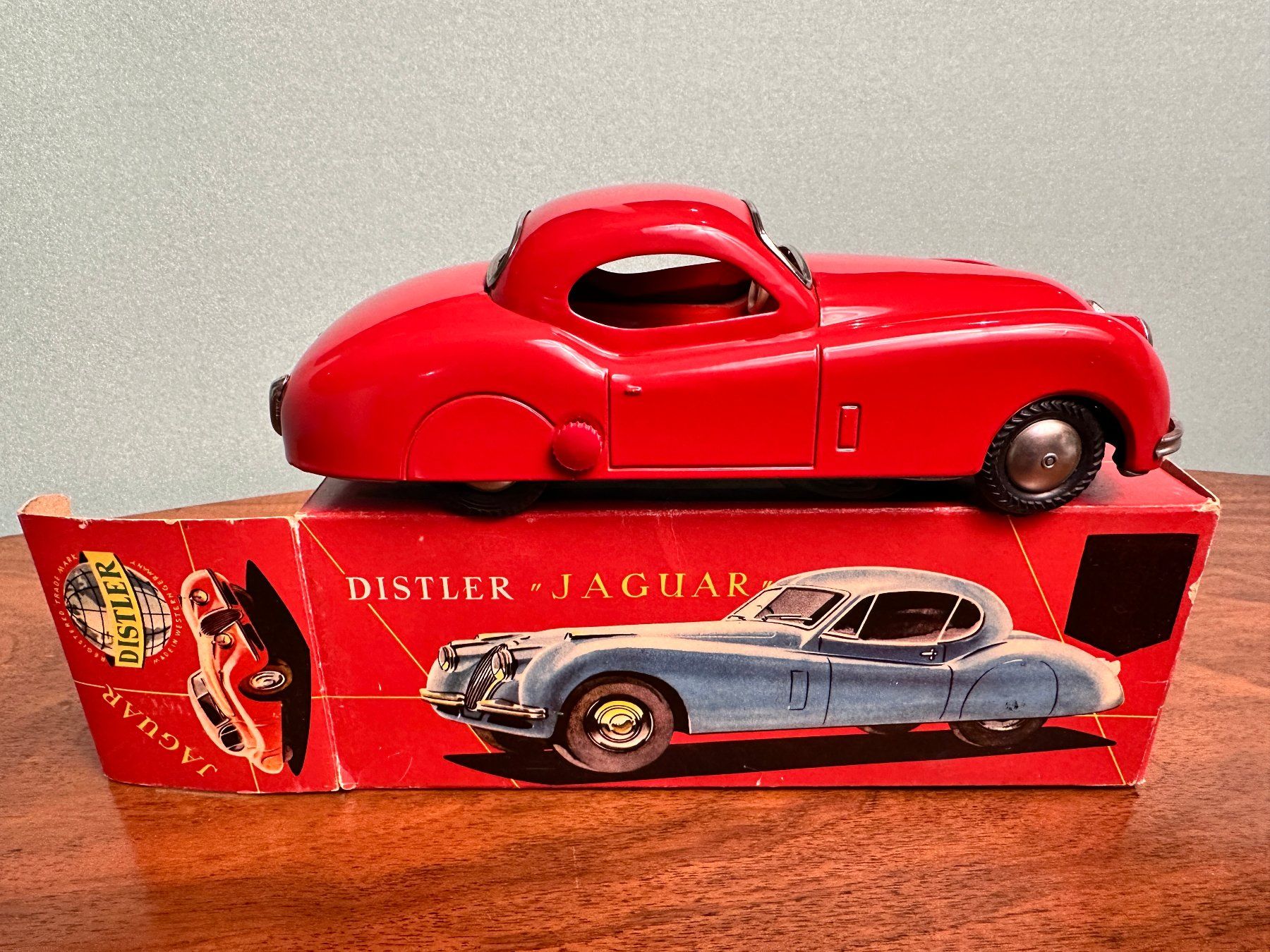 Automobili: Oldtimer , Distler Jaguar XK , 22cm , elektrisch – Usato da Seuzach venduto da Jage 1