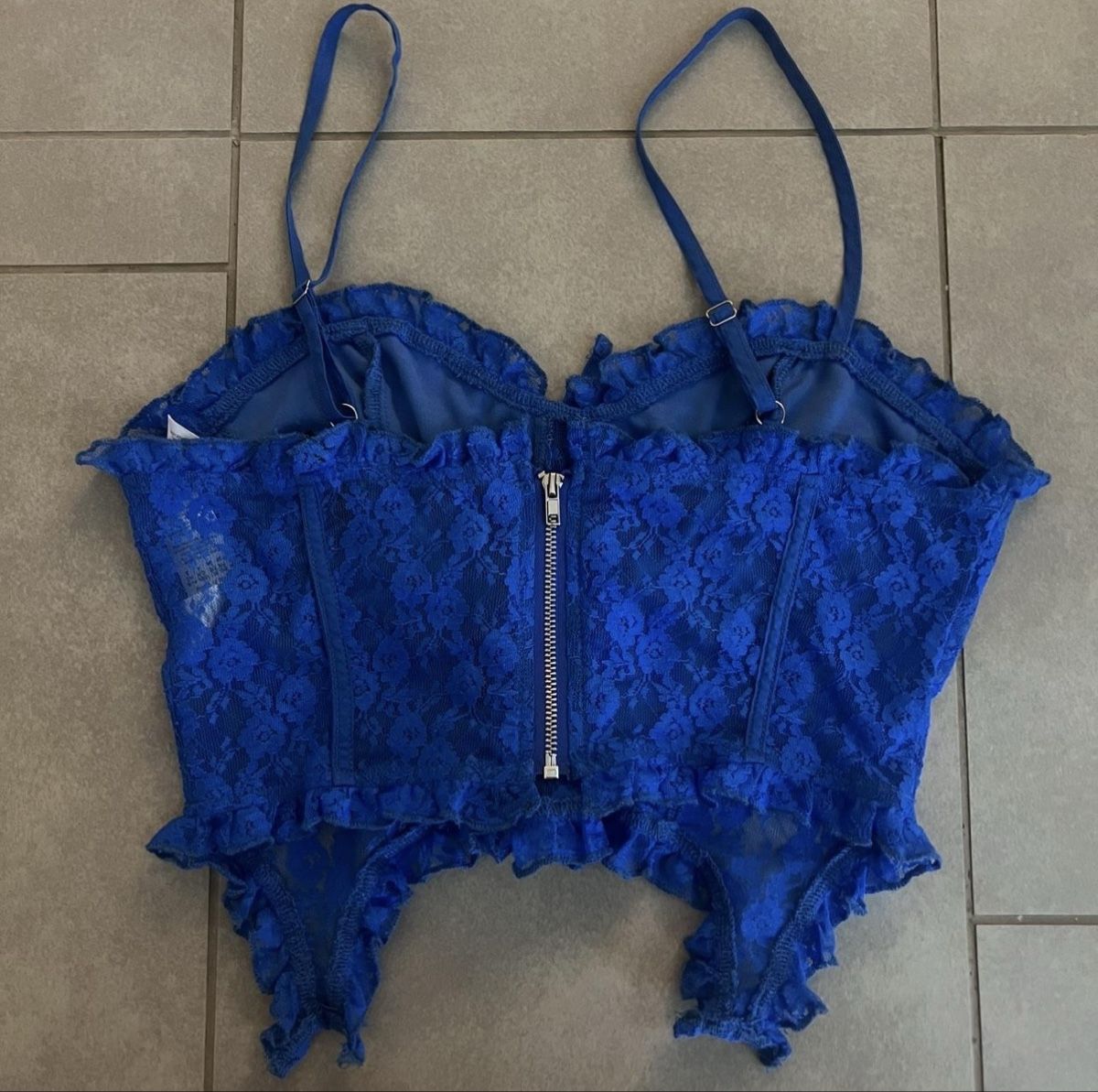Top: Royal blue Lace Corset Top – Usato da Kleindöttingen venduto da blckgoldsilver 1
