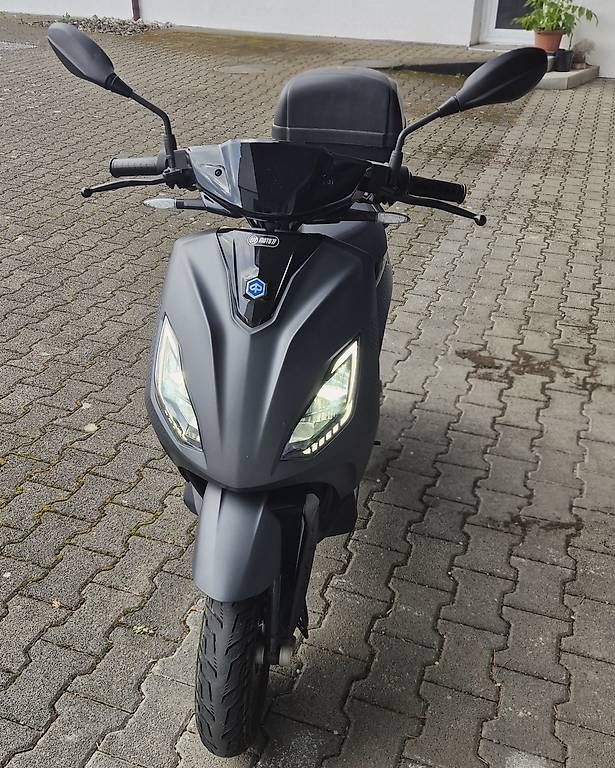 Scooters: Piaggio 1 Elektroroller mit Topbox – Gebraucht aus Gerlikon von Mjs1974 1