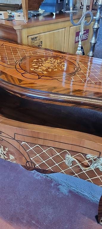Cassettiere: Wundervolle Intarsien Kommode, Louis XV, Barock – Usato da Kaufdorf venduto da Nati-Nati 3