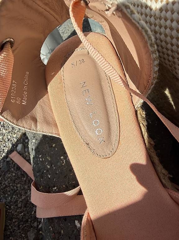 Scarpe da donna: Sommerschuhe  – Usato da Zürich venduto da car_55kf 2