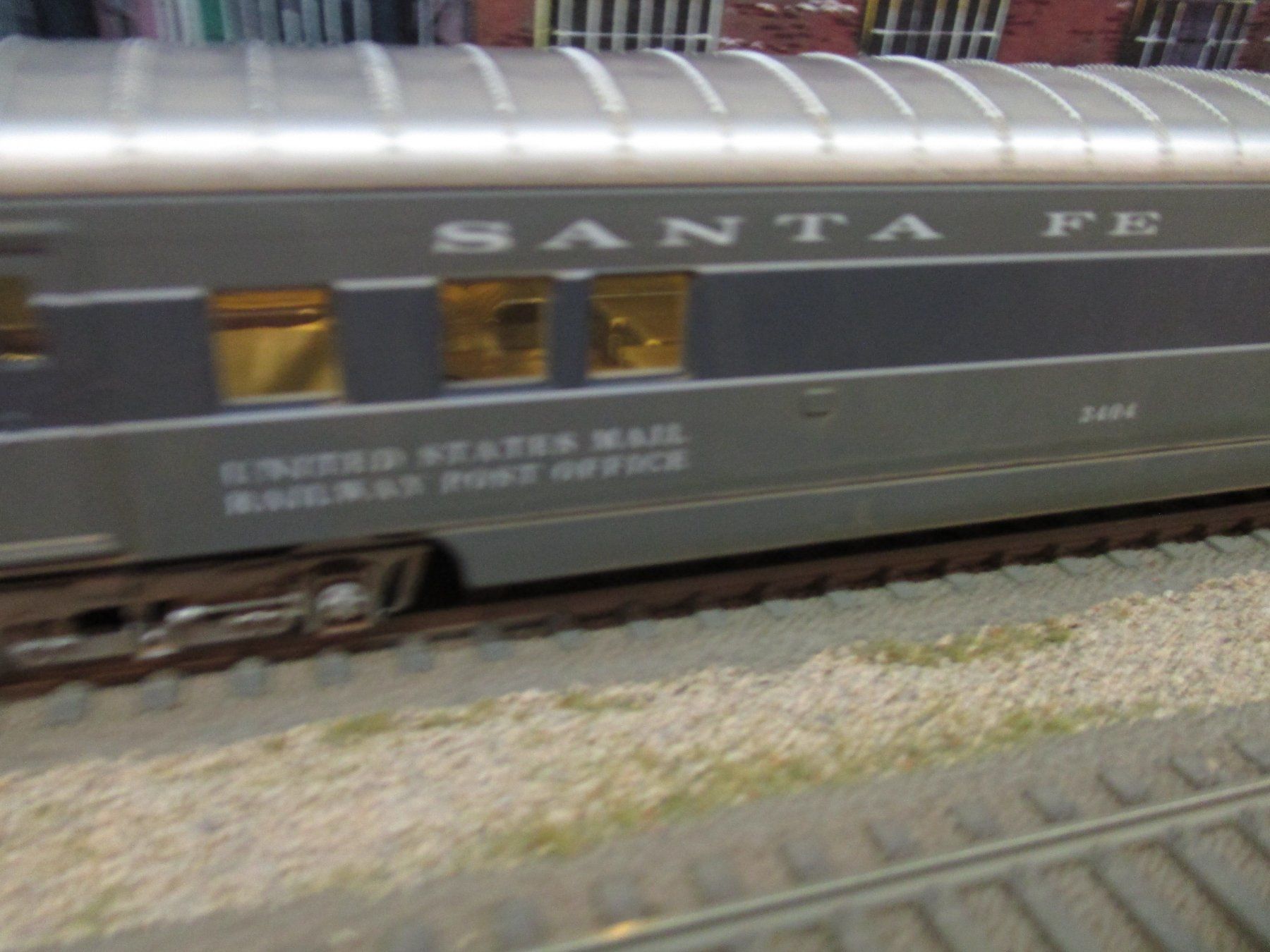 Athearn Modellini di ferrovie: 8 x Santa FE Passenger Train DC/DCC mit Licht plus Zusatzmat – Usato da Villmergen venduto da trainmaster111 7
