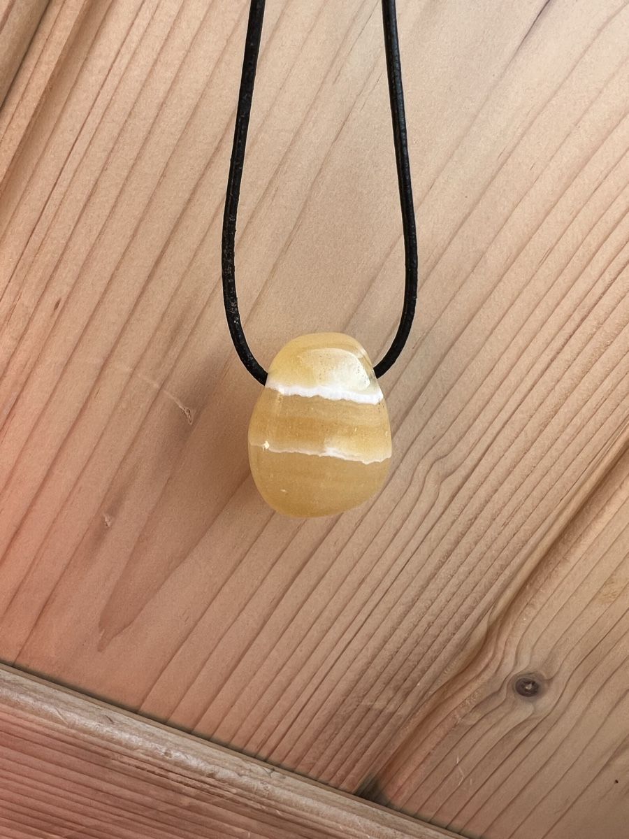 Catenine: Collier pierre jaune – Usato da Bossonnens venduto da noemie_01 1