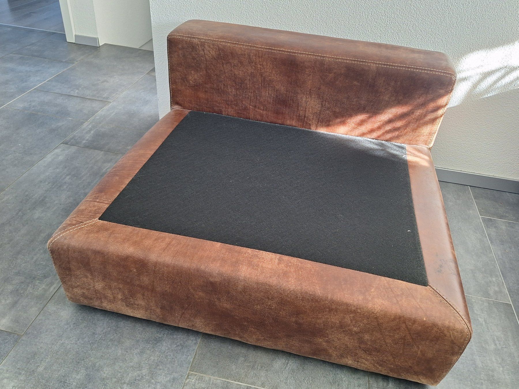 Sofas: Leder Sofa Teil – Neuf (Voir description) à Schalunen par Pierinoll 3