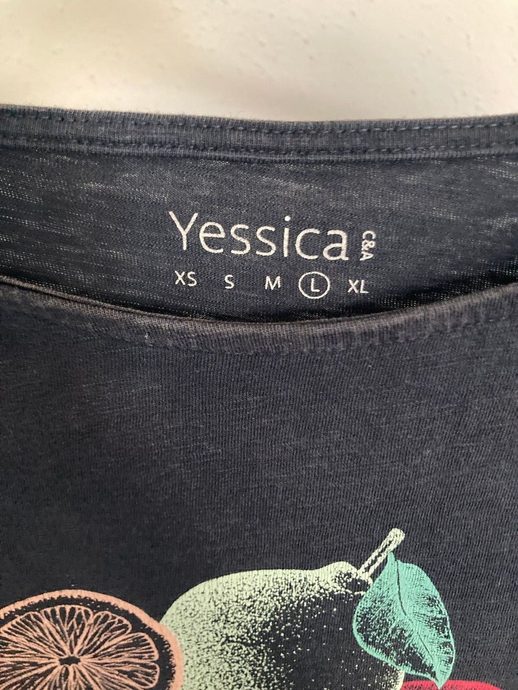 C&A T-shirt: T-Shirt Yessica C&A – Usato da Biel/Bienne venduto da almercaa 1