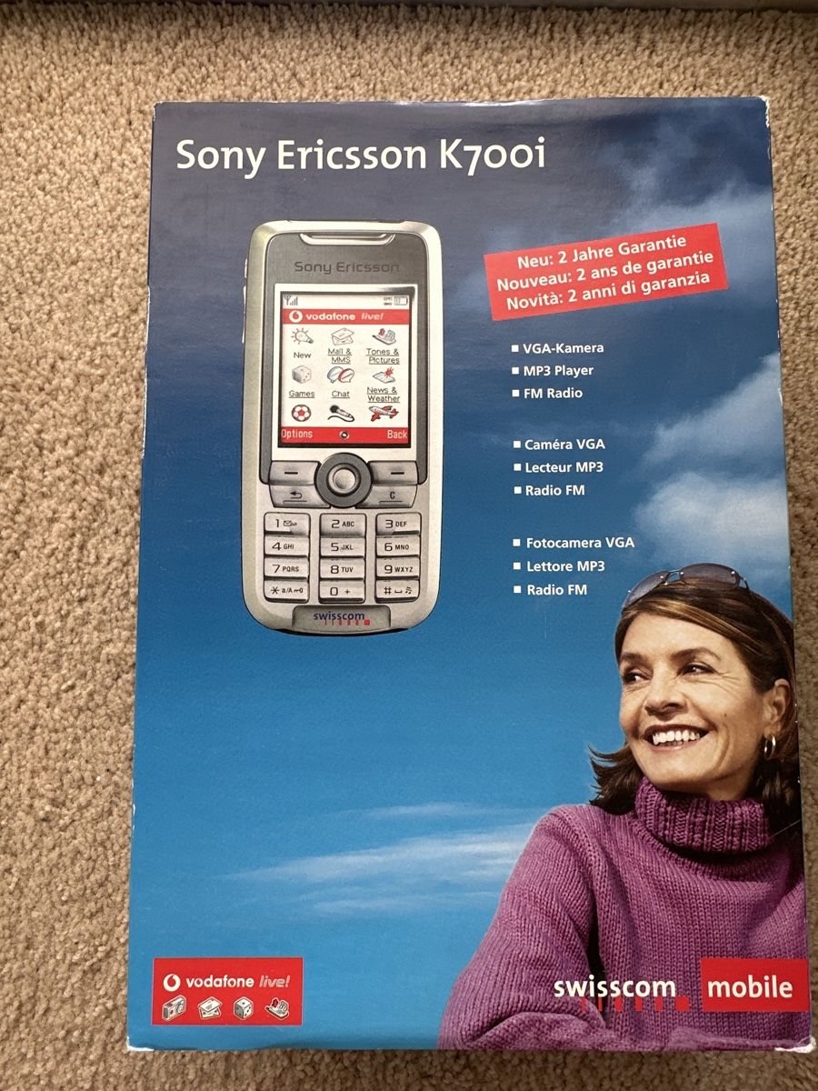Sony Telefoni cellulari / Smartphones: Sony Ericsson K700i Optic Silver (OVP) – Usato da Küsnacht ZH venduto da Nano_zh
