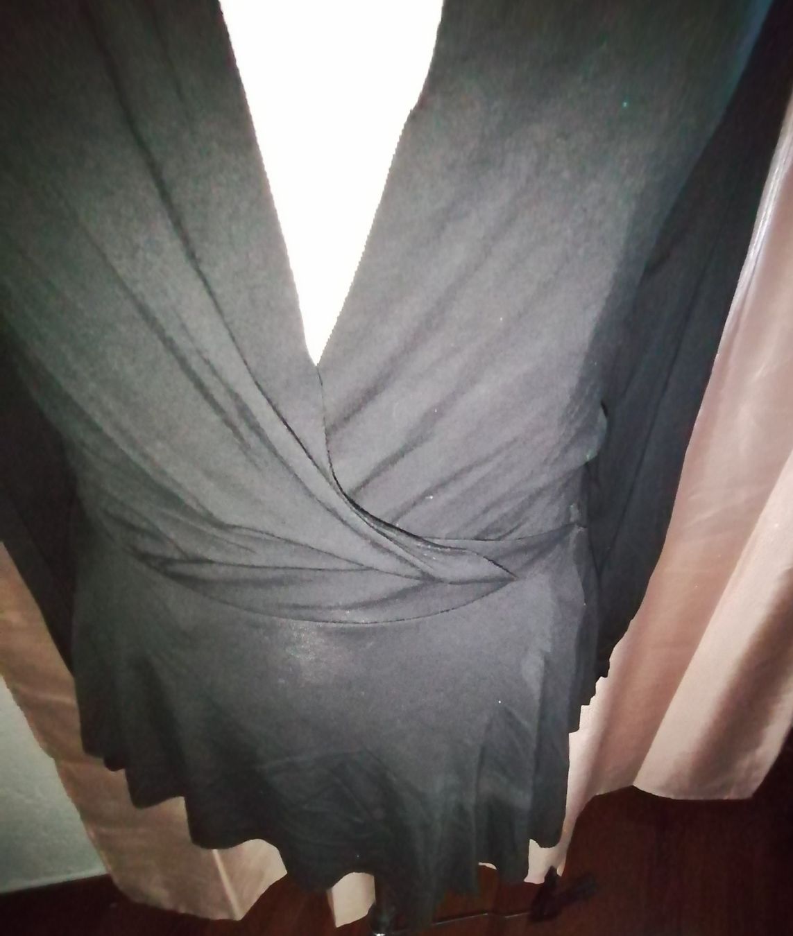 Top: wunderschönes Wickelshirt – Usato da Corcelles-près-Payerne venduto da RxOne_Krs 5