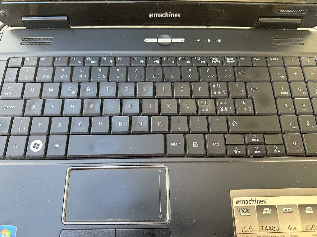 Portables: Laptop  – D'occasion à Speicherschwendi par Supersport 3