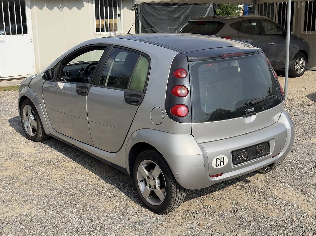 Autos: Smart forfour 1.3i (COLLAUDATA - AUTOMATICA) – Gebraucht aus Agno von jonnyautosagl 1