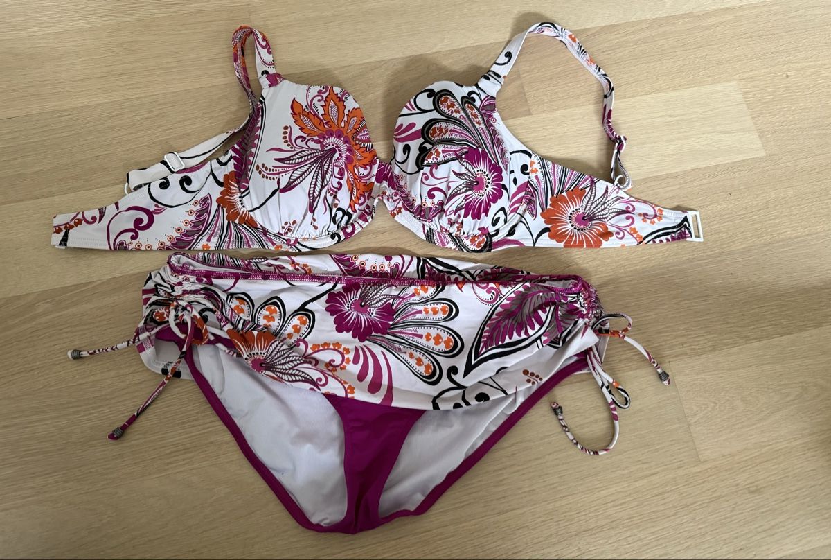 Costumi da bagno & Bikini: Blumen Bikini Set, Gr. 44, neuwertig, D85 – Usato da Dielsdorf venduto da Monalita