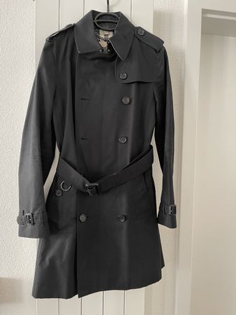 Trench Burberry noir (taille 36)