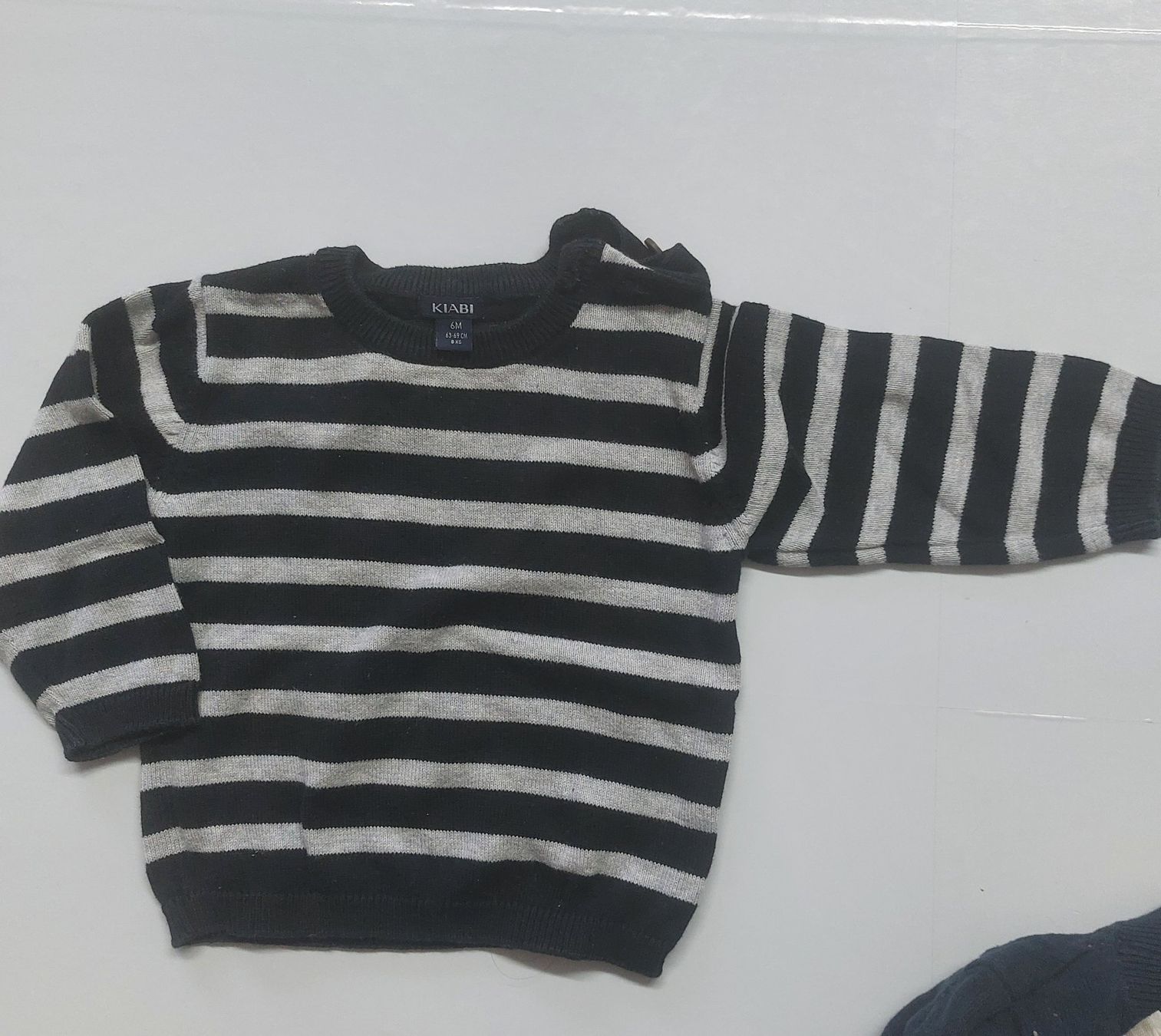 Vertbaudet Lotti & Set di vestiti: Tenu pour bébé garçon 6 mois - Pulls, gilet, jeans! – Usato da Oberburg venduto da Ines2019 1