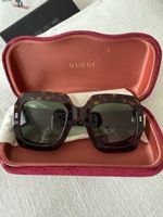 Superbes lunettes de soleil Gucci, style vintage garanti!